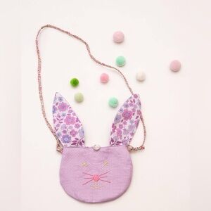 Everbloom Bunny Purse

Hand embroidery face